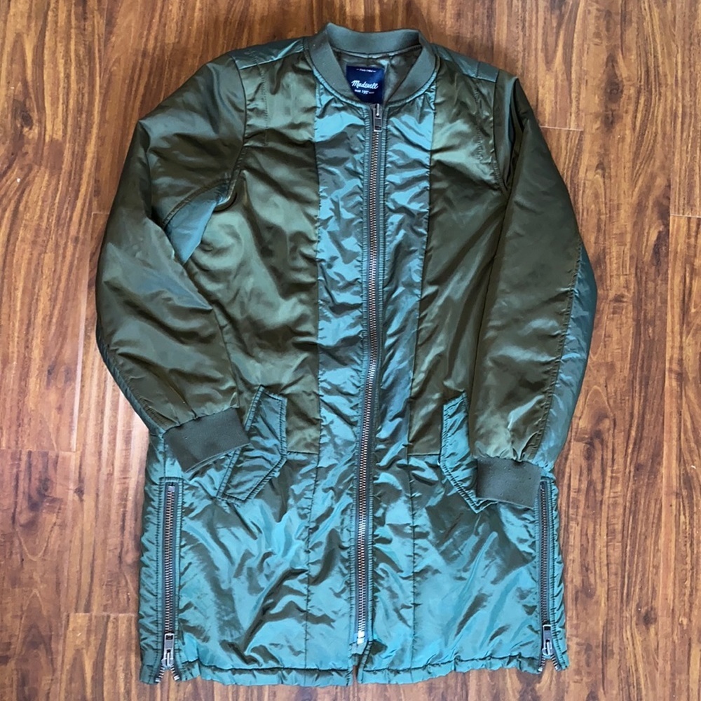 Madewell Women’s Parka with Two Tones of Green in Size Medium EUC